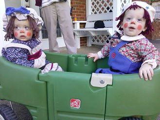 MORE Halloween Costumes for Twins or More!