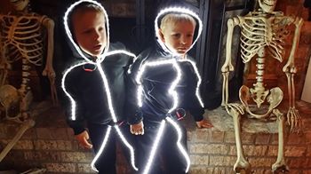 MORE Halloween Costumes for Twins or More!