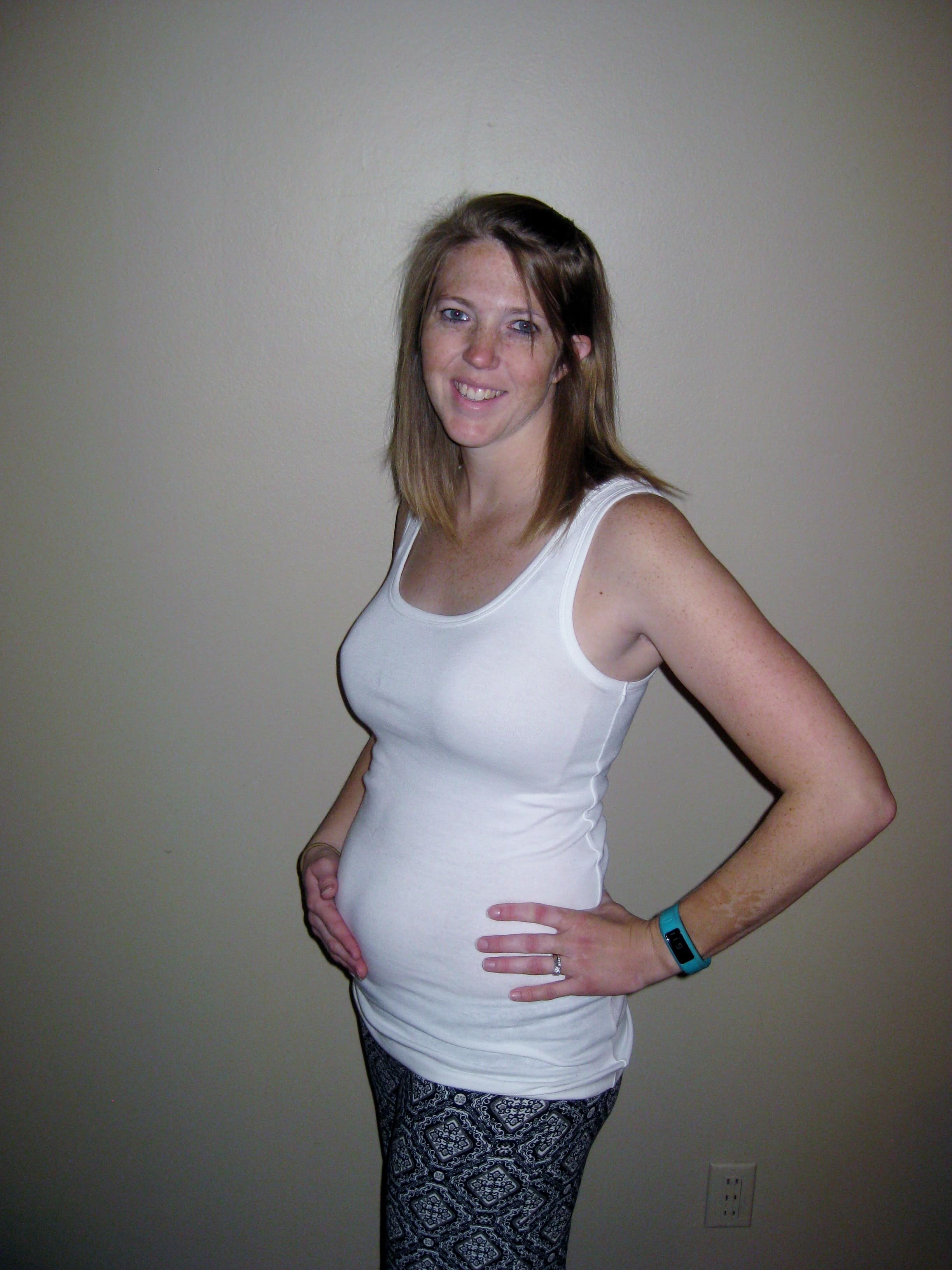 16 Weeks Pregnant With Twins Tips Advice And How To Prep