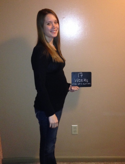 17 weeks pregnant with twins