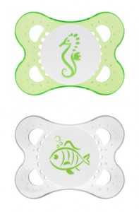Pacifiers 101: How to use em, when you&#8217;ll need em, why they could help your twinnies.