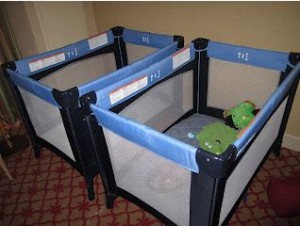 pnp Hotel Tips for Travelling With Twins