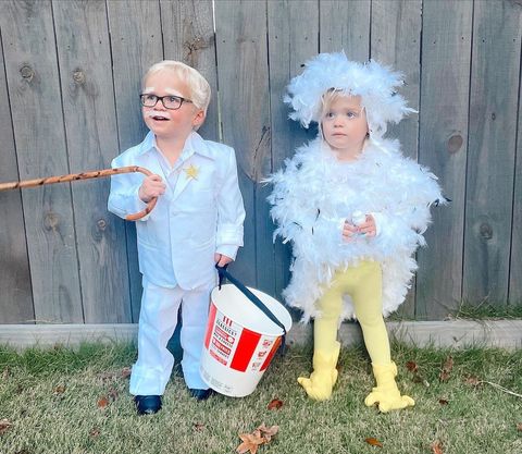 Twin Costume Ideas for Halloween | Twiniversity #1 Parenting Twins Site