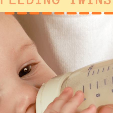 Alone With Your Twins? Here are 5 Tips for Bottle Feeding Your Twins