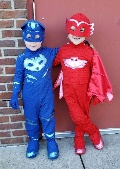 twins dressed as cat boy and owlette from pj masks boy girl twin halloween costumes