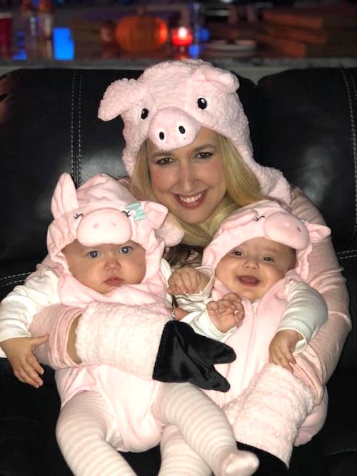 mom and twin girls dressed as three little pigs. Halloween costumes for girls