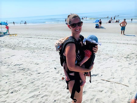 babywearing beach benefits