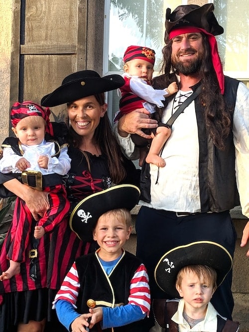 family dressed as pirates twin boys halloween costumes