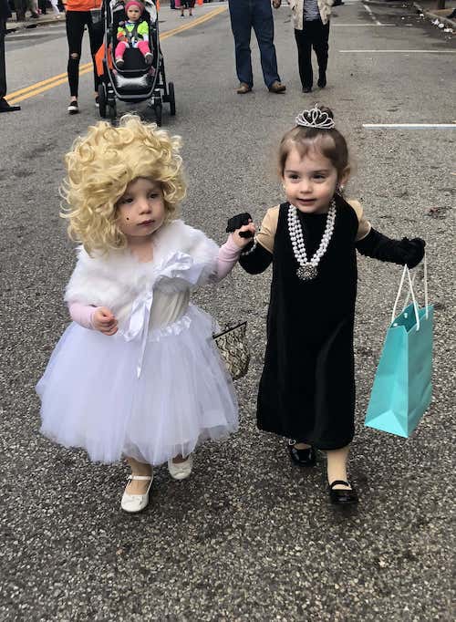 Twin Girls Halloween Costumes Ideas for Your Sweeties