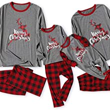 matching christmas pajamas 4 set of the same pajamas in different size