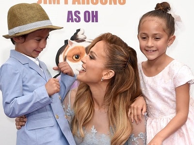 celebrities with twins Jennifer Lopez with her young twins