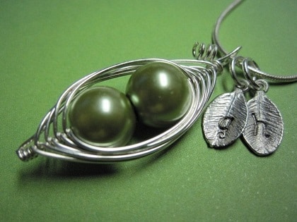 2 peas in a pod necklace