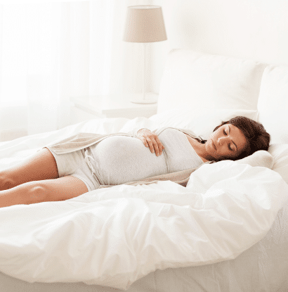 pregnant woman sleeping on left side