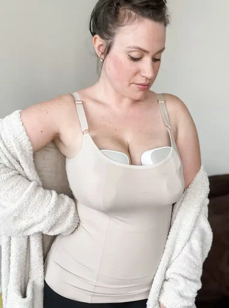 Busty Amelia Pumping tank top