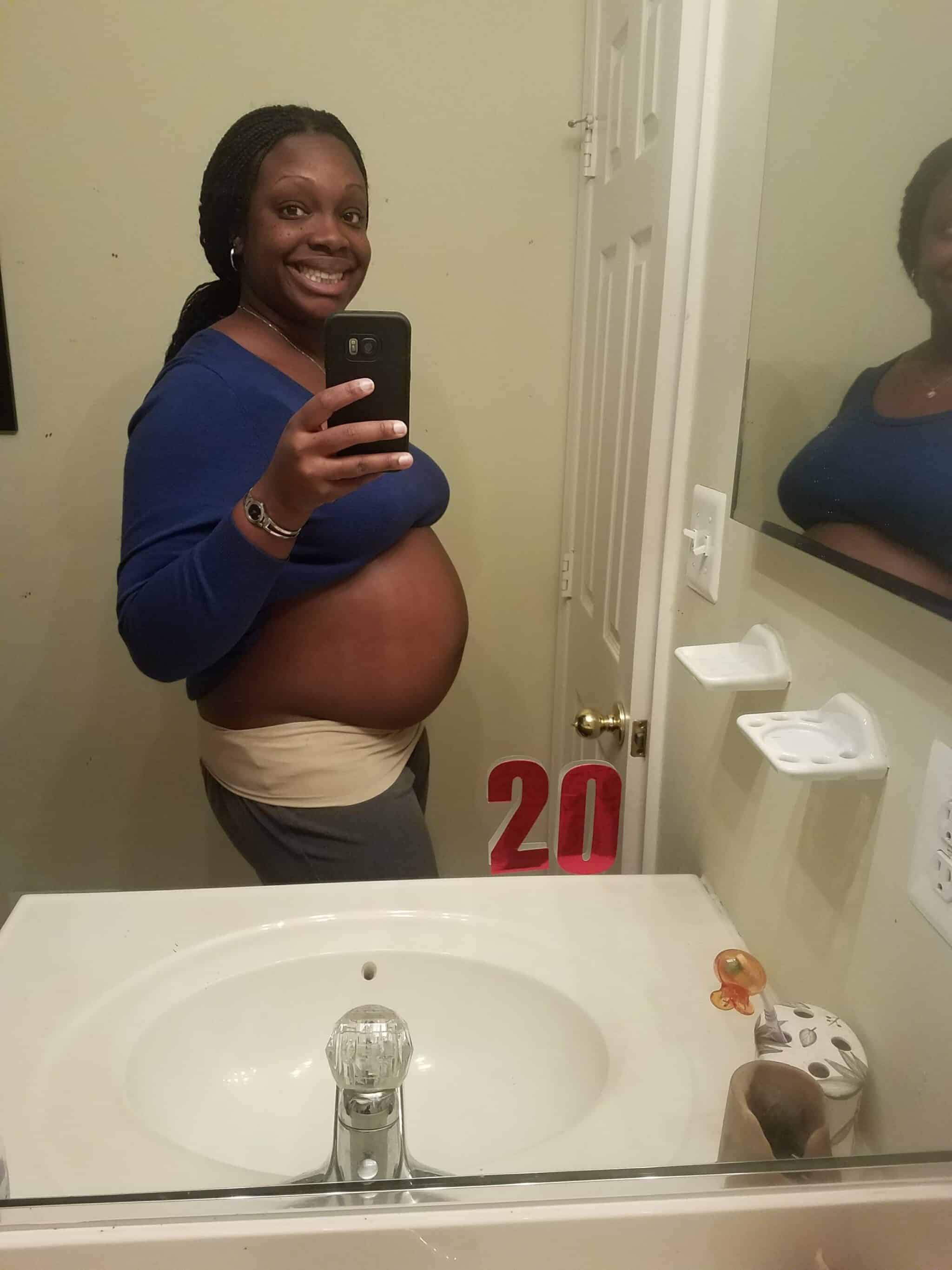 20 weeks pregnant with twins (1)