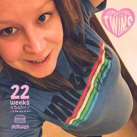 22 weeks pregnant with twins