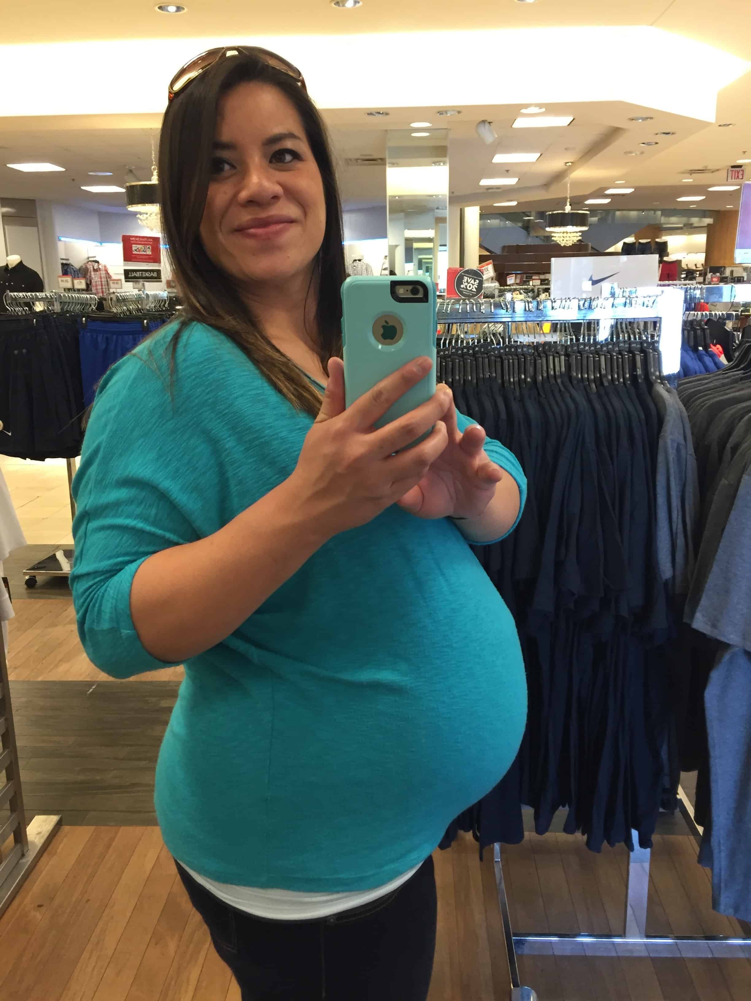 33 Weeks Pregnant with Twins