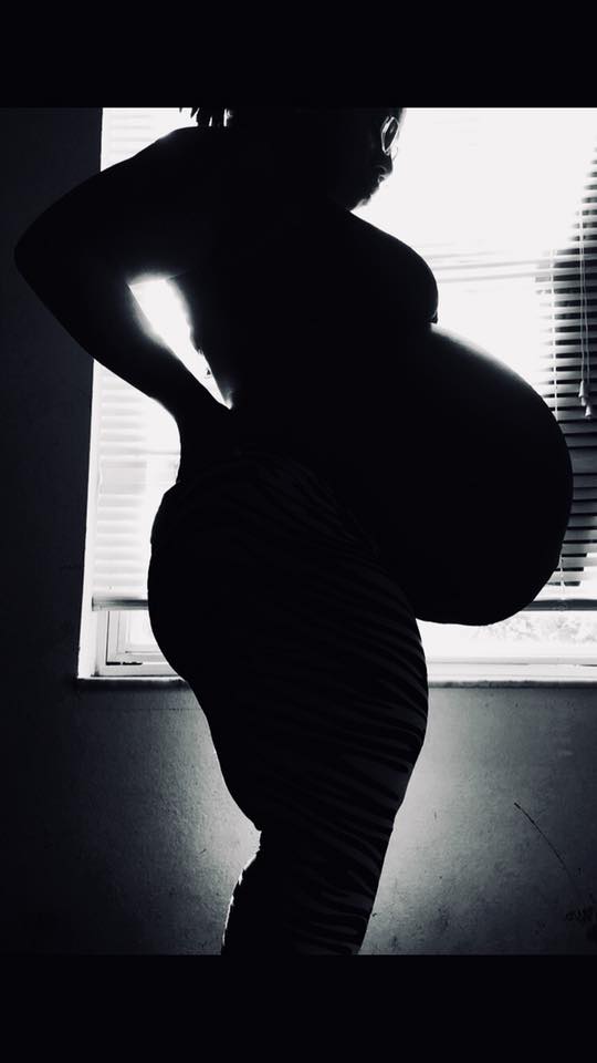 35 weeks pregnant with twins