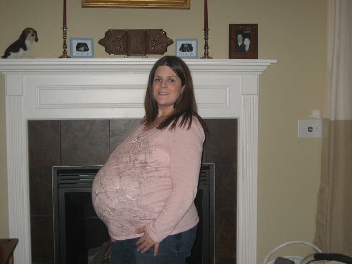 38 weeks pregnant with twins