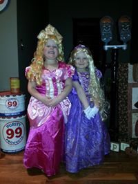 MORE Halloween Costumes for Twins or More!