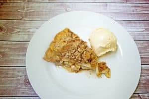 homemade apple pie