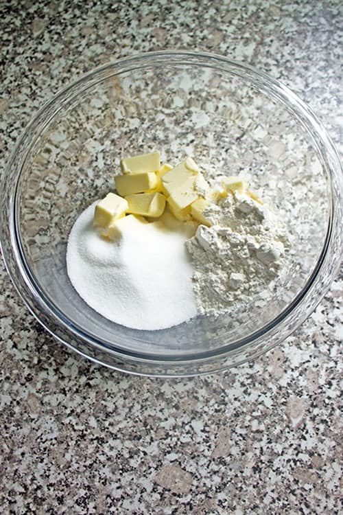 crumble topping in a bowl for apple pie