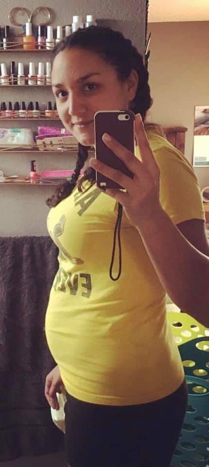9 weeks pregnant with twins