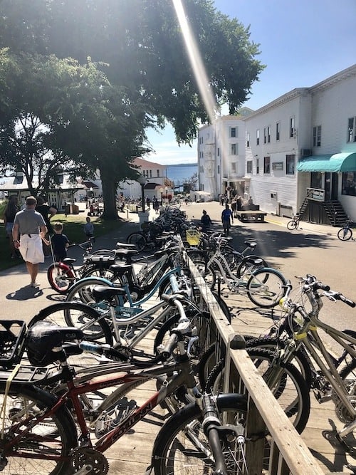 mackinac island lodging bicycles