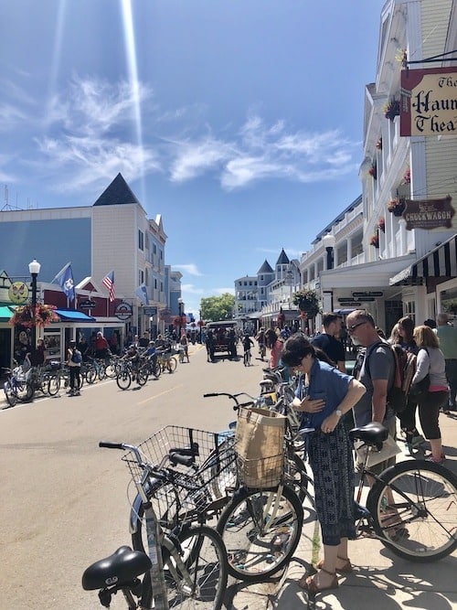 Main Street mackinac island lodging