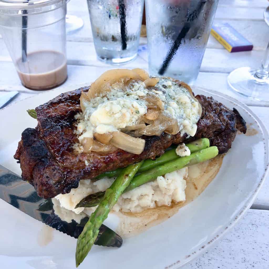 steak dinner mackinac island lodging