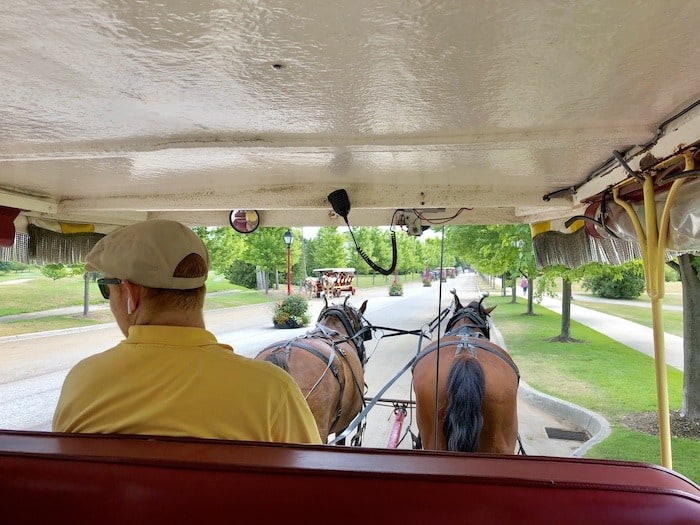 horse and buggy mackinac island lodging