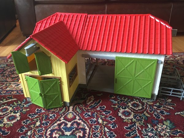 large Farm World set with animals