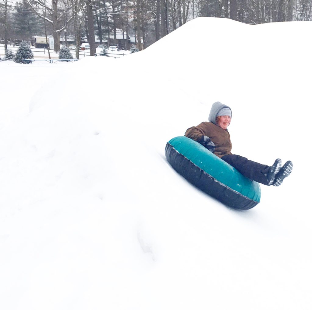 snow tubing at woodloch