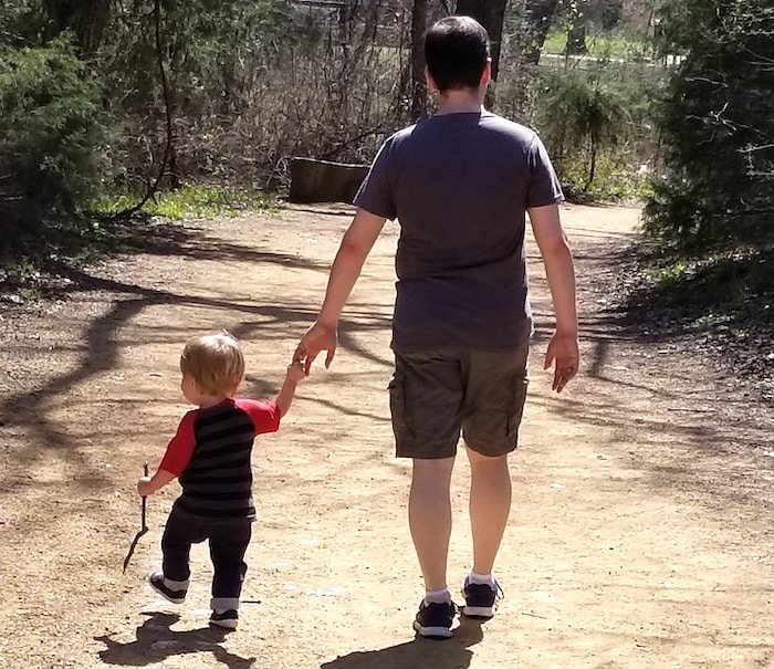 dad walking with toddler one on one dates