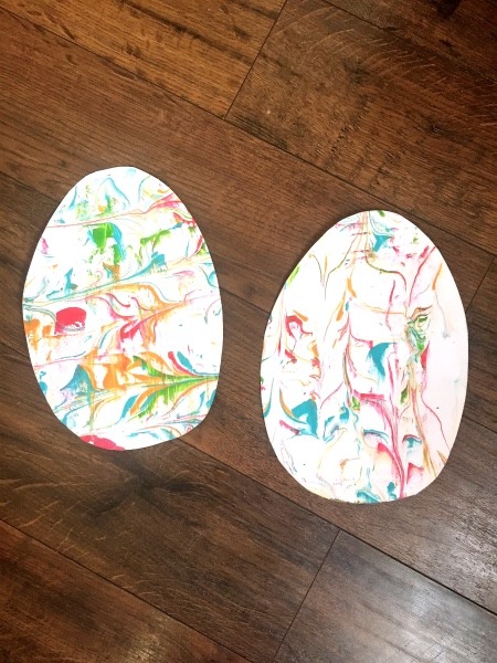 shaving cream eggs Easter DIY Decorations to Make with Kids