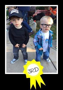 MORE Halloween Costumes for Twins or More!