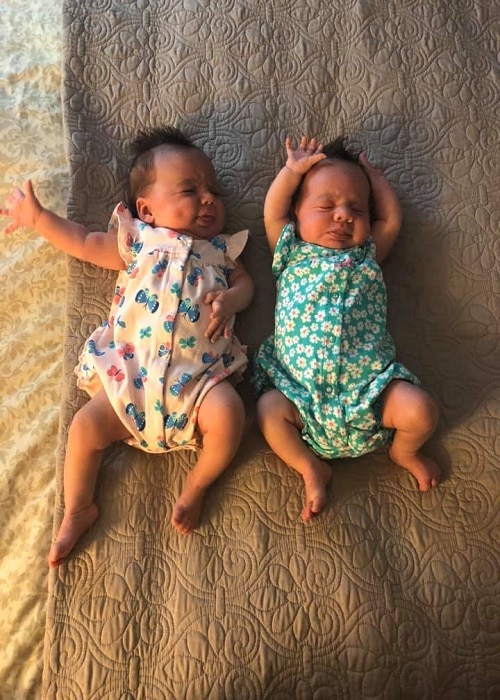How do I tell my twins apart?