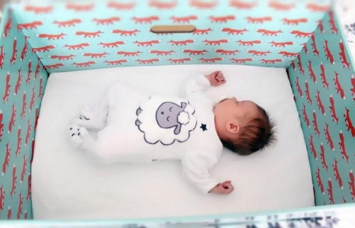 Épinglé sur Baby box