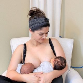 Breastfeeding Twins: A Step-By-Step Guide for New Twin Moms