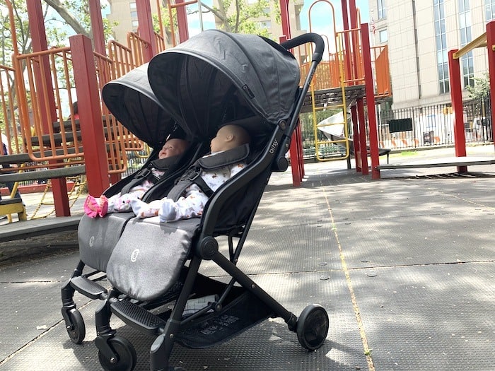 contours double stroller on playground