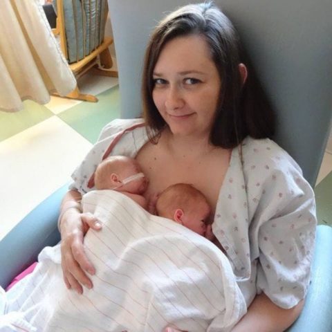 Breastfeeding Twins: A Step-By-Step Guide for New Twin Moms