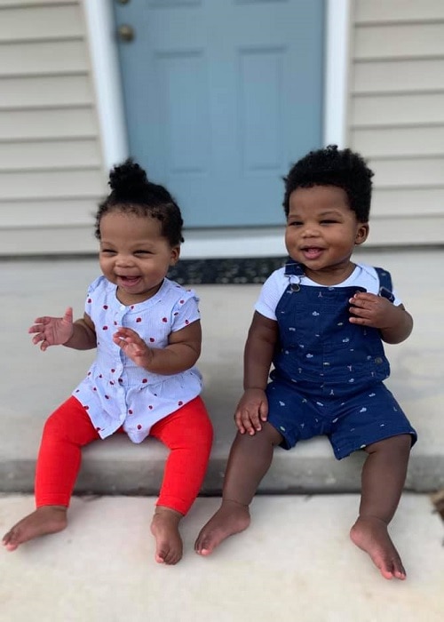 twins 9 months old