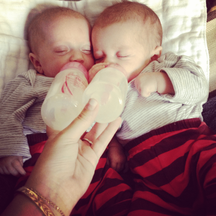 Breastfeeding Twins: A Step-By-Step Guide for New Twin Moms