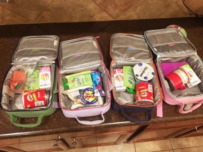 packed lunchboxes