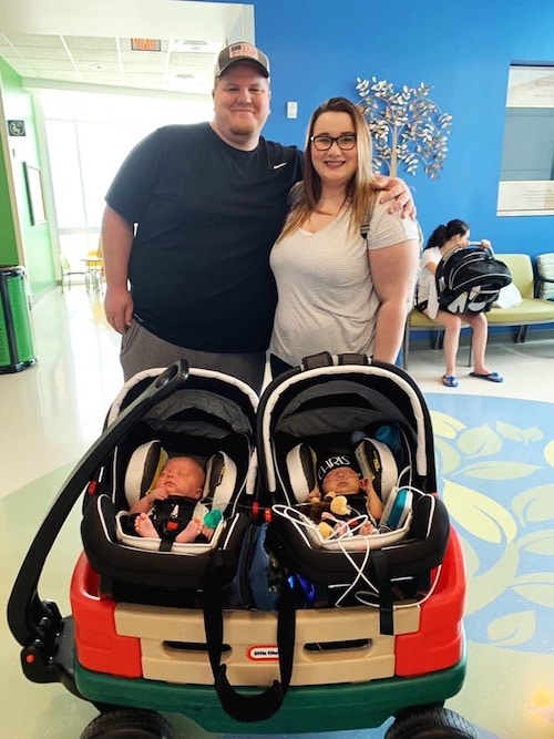 parents taking twin babies home from hospital signs of preterm labor
