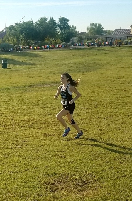 girl running cross country Avoid Scheduling Chaos