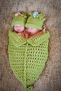 twinsbabiesinfantpeasinpod