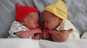 twinsbabiesnewborn2